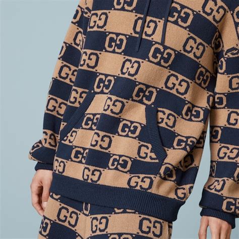 girocollo con medaglia gucci|Gucci Maglione girocollo in cotone GG jacquard.